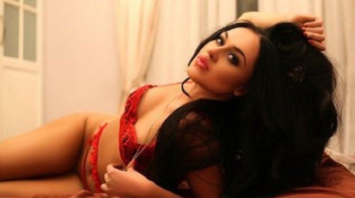 Шлюхи или проститутки: какая разница для клиента?